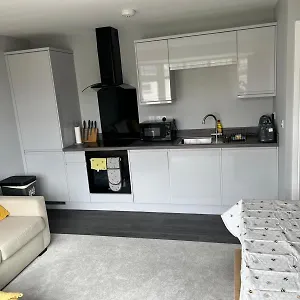 Apartment New One Bed 1st Floor Flat Close To The, Bournemouth